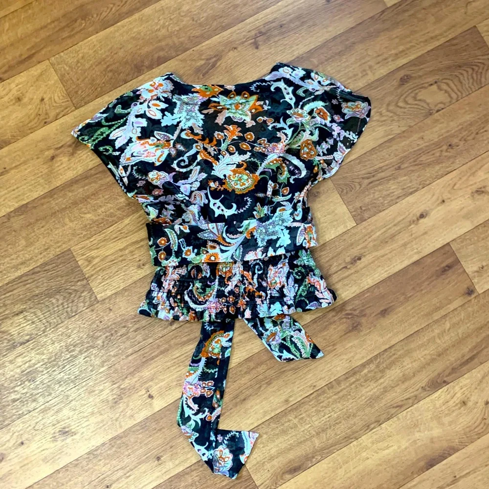 Polyester blouse - Picture 2 of 4